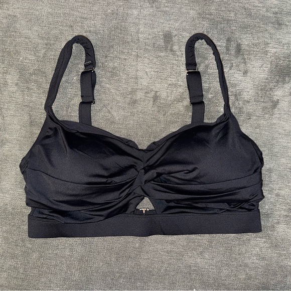 Lands’ End Women’s Plus Size Twist Front Bikini Top - Black - 1X - Picture 2 of 4